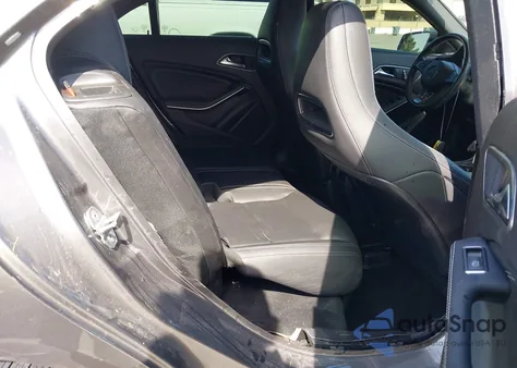 2018 Mercedes-Benz Cla 250 z USA, uszkodzony, nr VIN WDDSJ4EB5JN649987